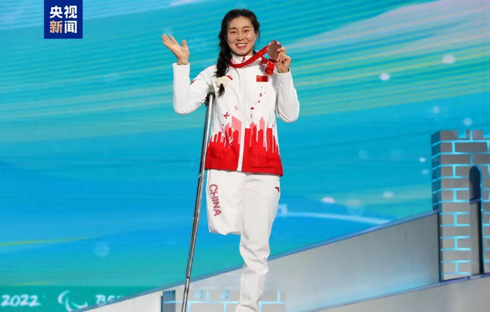 开云体育-刘思彤、纪立家担任米兰冬残奥会开幕式中国体育代表团旗手|回转|AC米兰|铜牌|北京|单板滑雪_新浪新闻