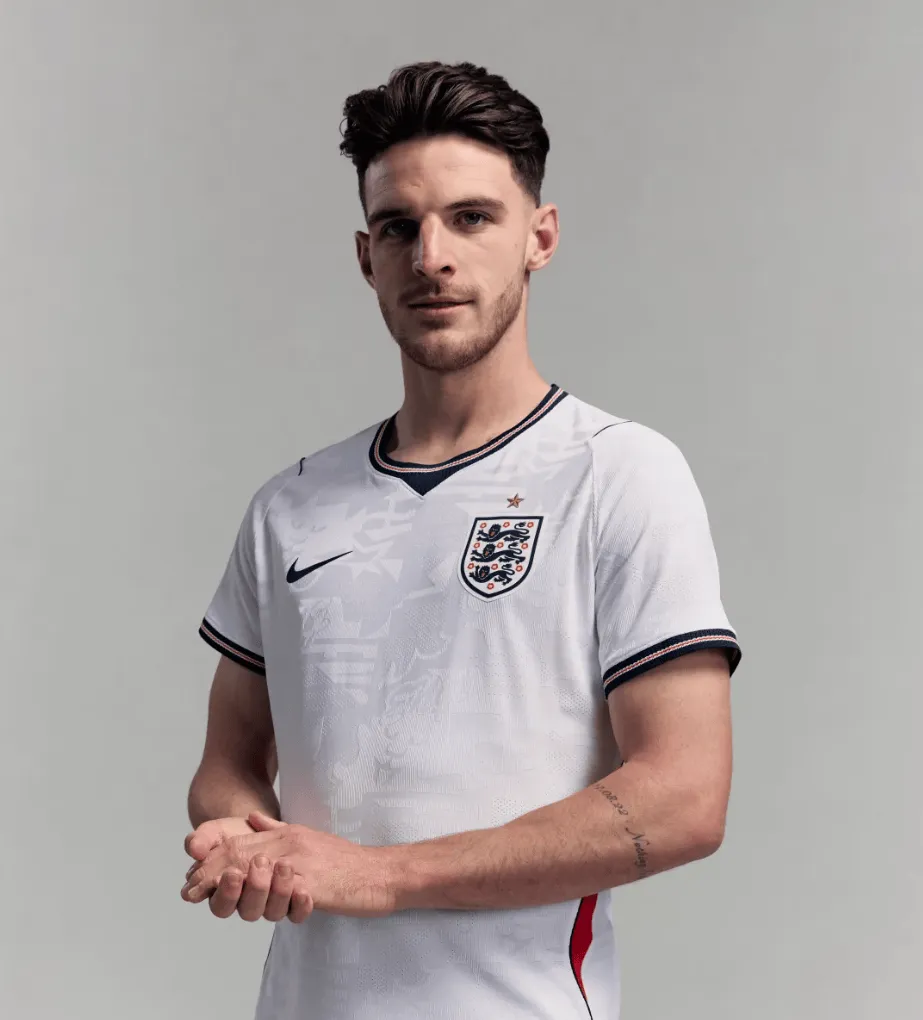 开云-英格兰球衣在纽约的售价，反倒比英国本土便宜十多英镑