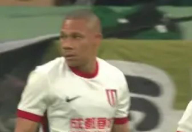 开云体育-韦林顿-席尔瓦：再次经历难以置信的夜晚，为球队感到骄傲